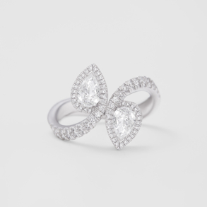 anello in oro bianco e diamanti