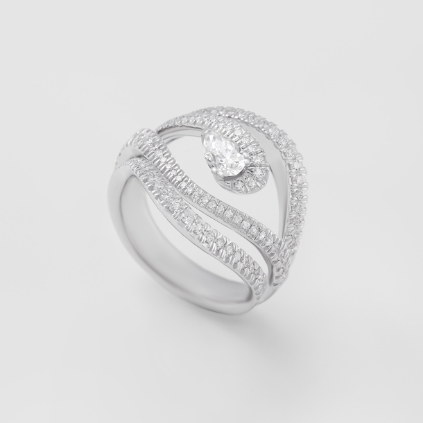white gold and diamonds ring
