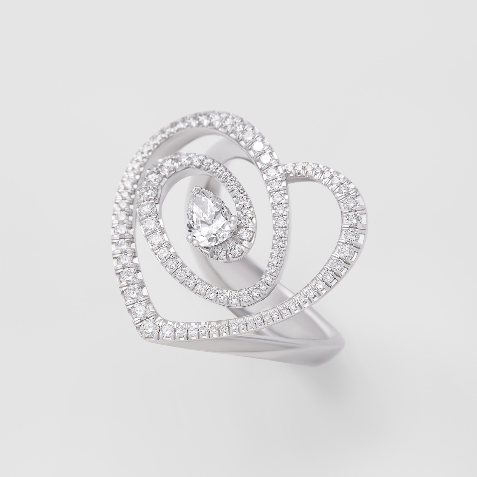 white gold and diamonds ring