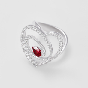 anello in oro bianco, diamanti e rubino