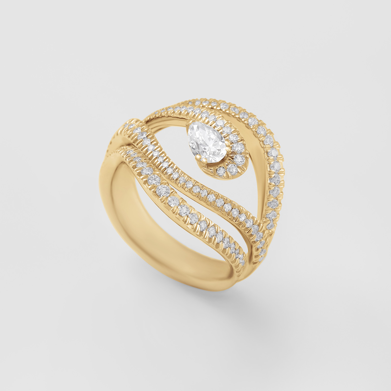 rose gold and diamonds ring