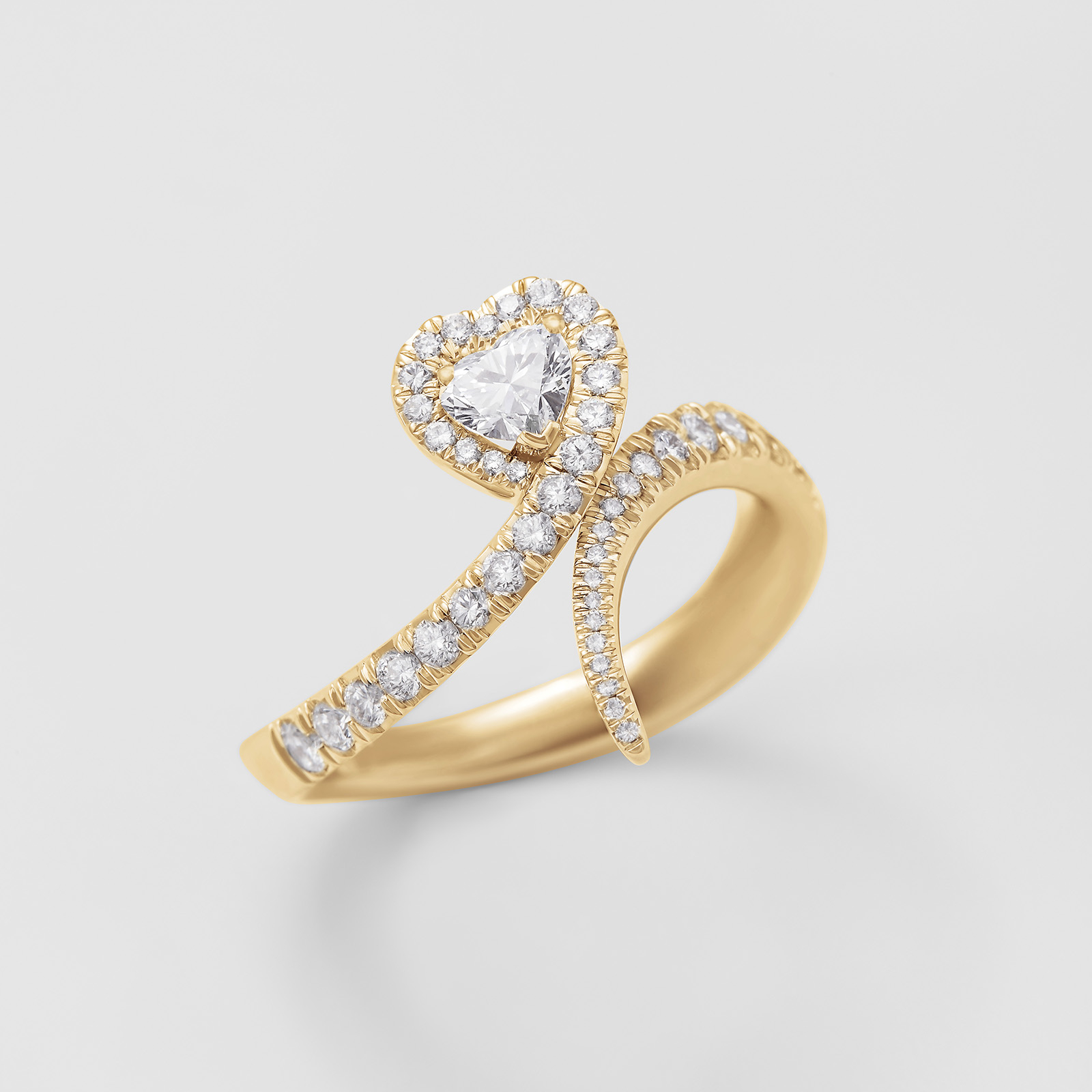 anello in oro rosa e diamanti