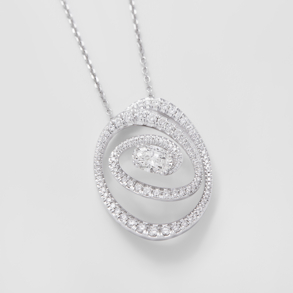white gold and diamonds necklace