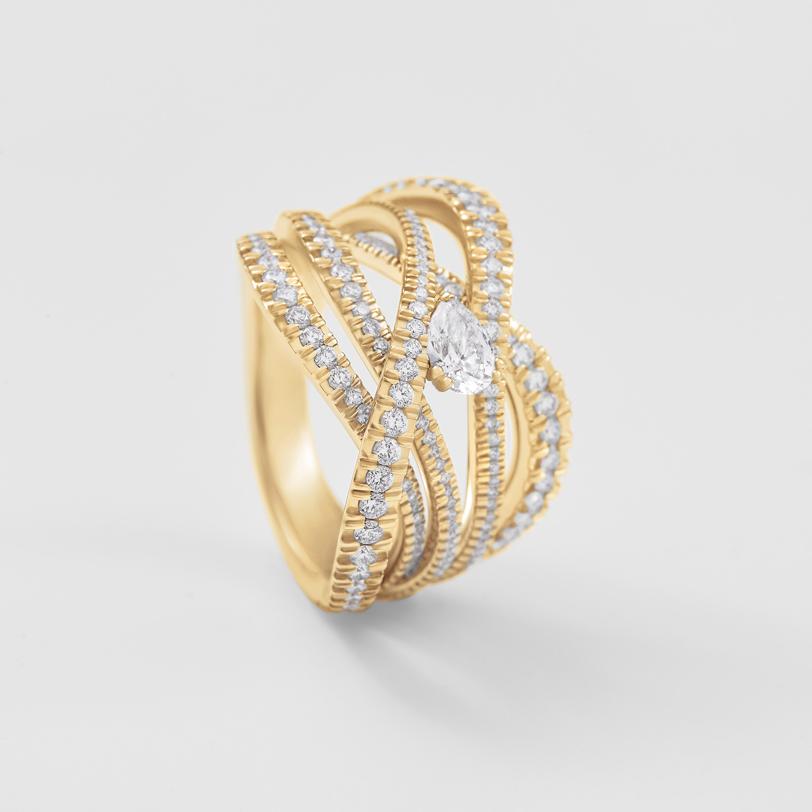 rose gold and diamonds ring