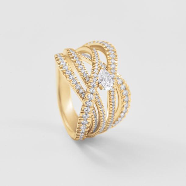 anello in oro rosa e diamanti