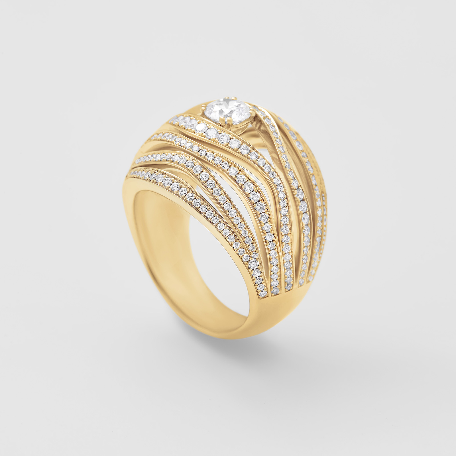 rose gold and diamonds ring