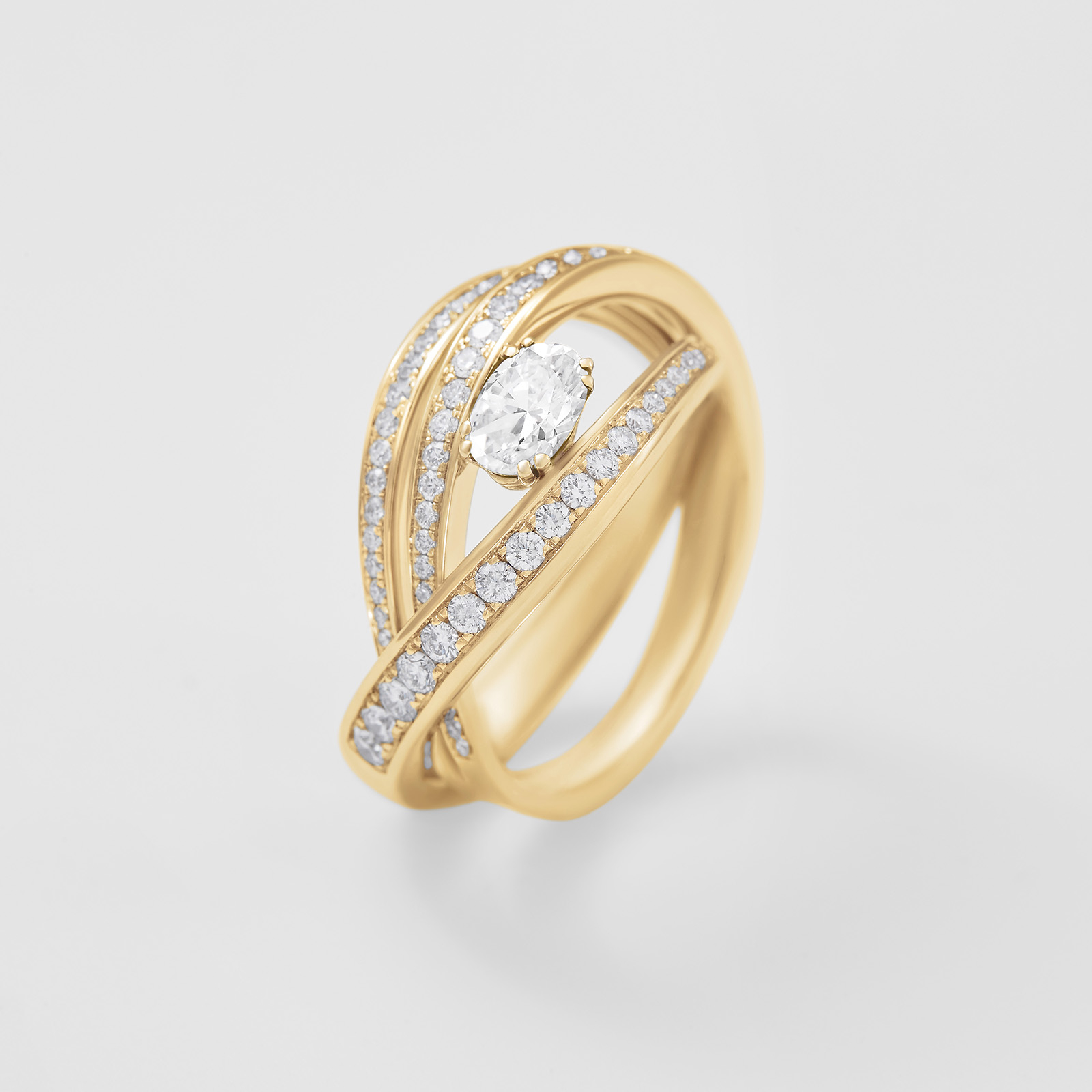 anello in oro rosa e diamanti