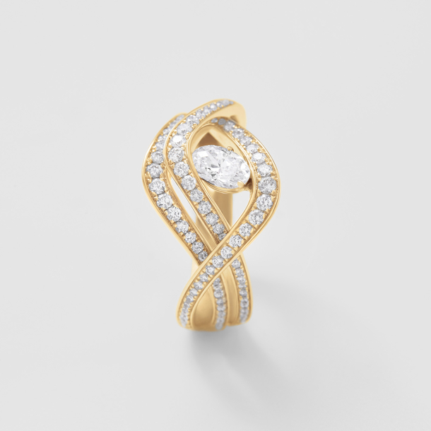 anello in oro rosa e diamanti