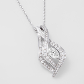 white gold and diamonds necklace
