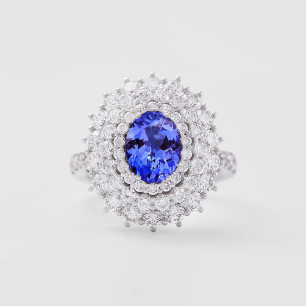 white gold with diamonds and tanzanite ring
