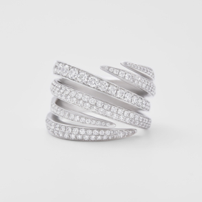 white gold and diamonds ring