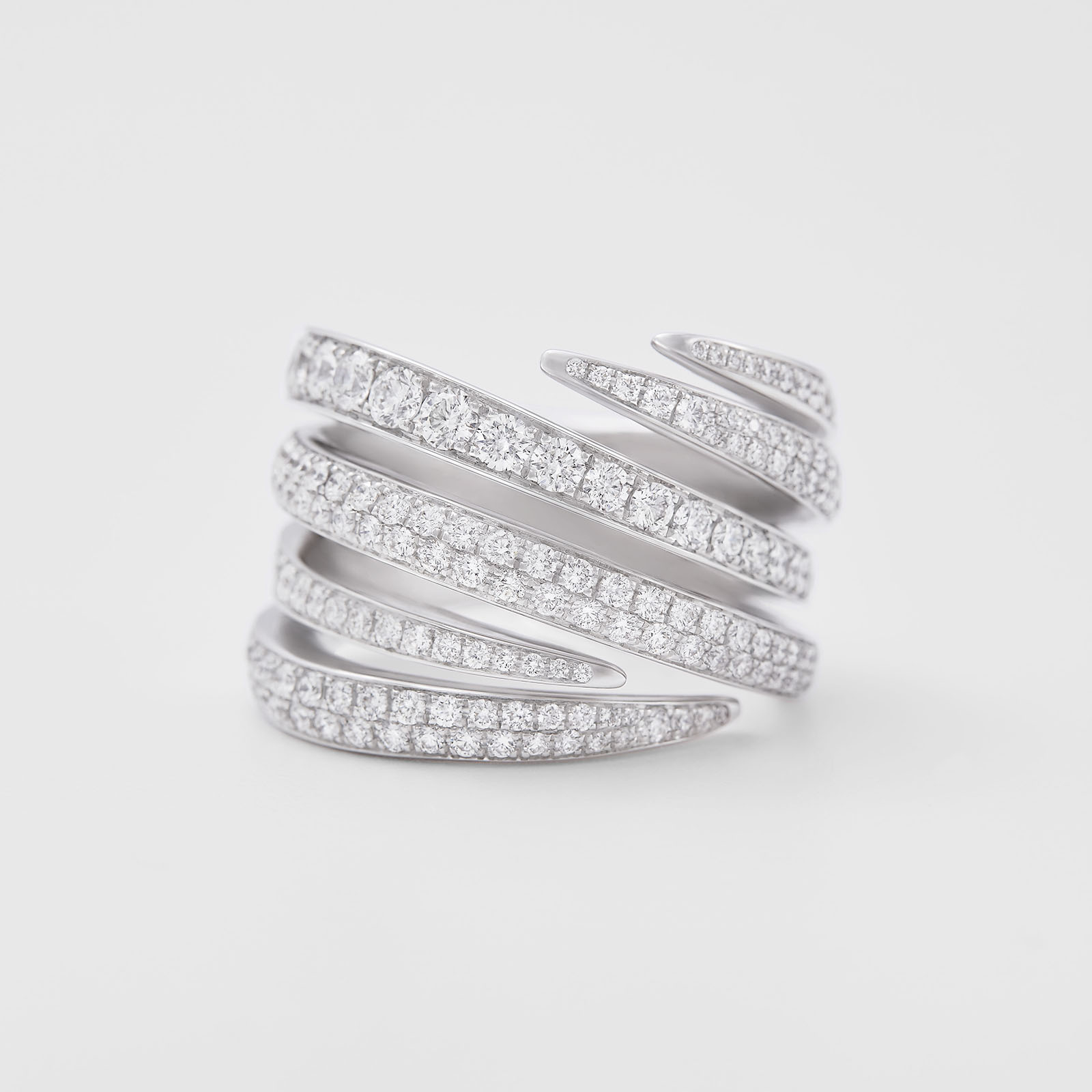 white gold and diamonds ring