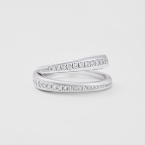 white gold and diamonds ring