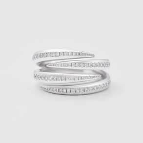 white gold and diamonds ring