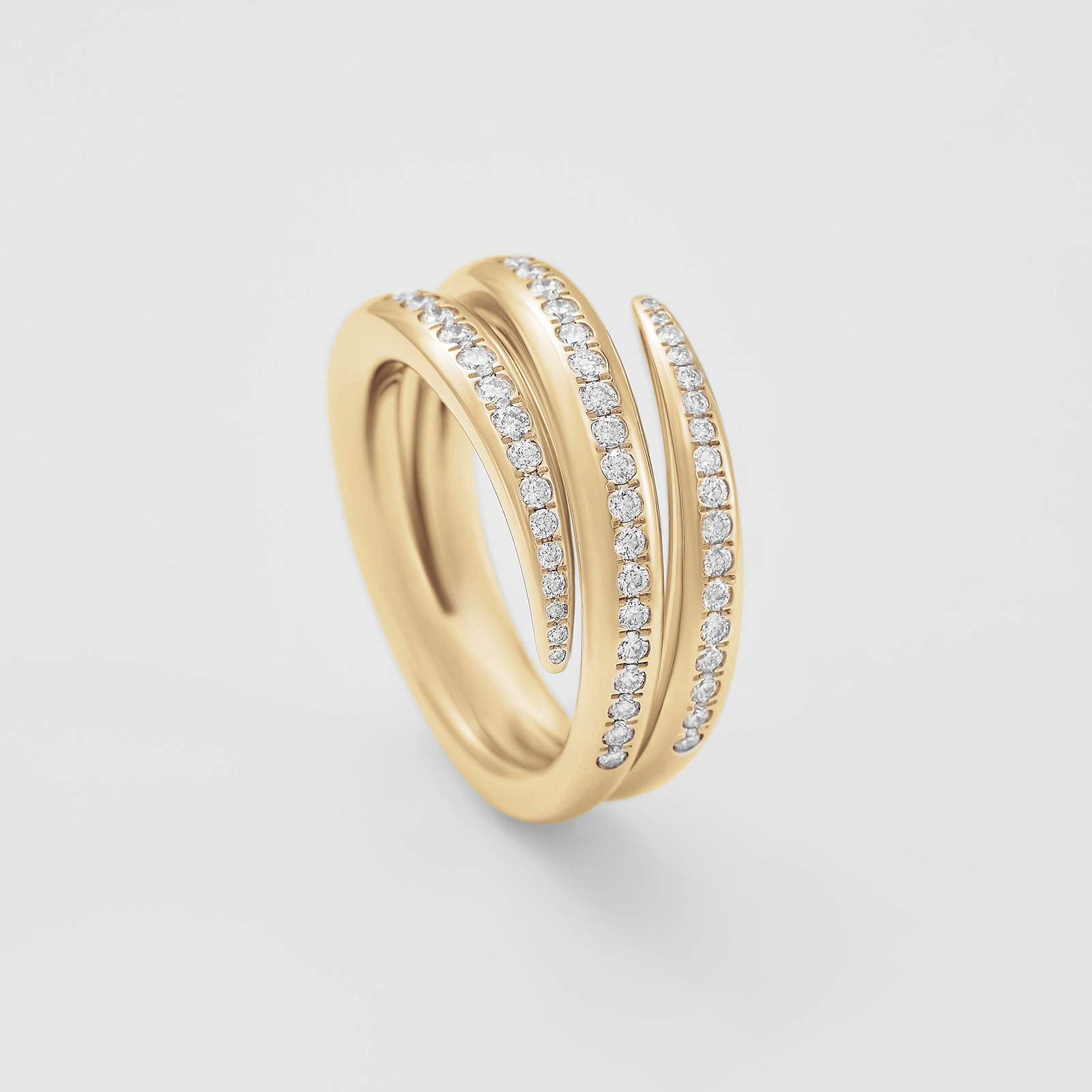 rose gold and diamonds ring