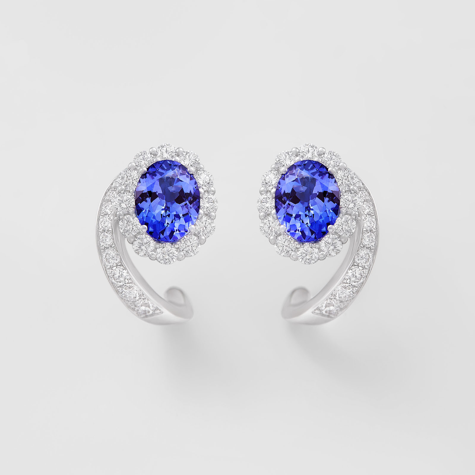 white gold with diamonds and tanzanites earrings
