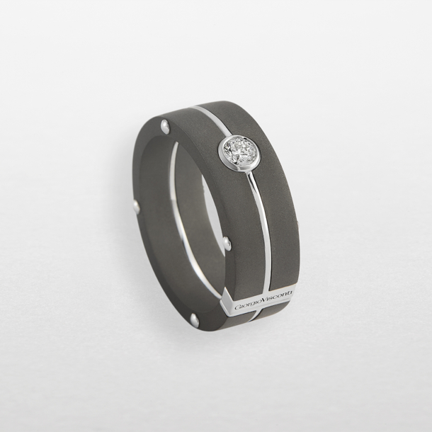 anello in titanio grigio, oro bianco e diamante