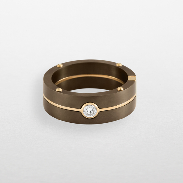 anello in titanio chocolate, oro rosa e diamante