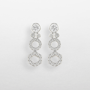 Earrings in white gold with diamonds